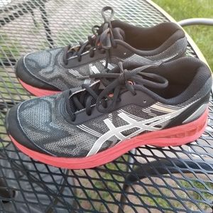 do asics run small